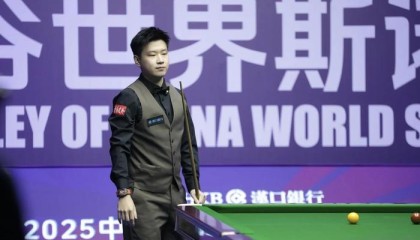 开云体育入口-鏖战9局遭逆转绝杀，赵心童无缘斯诺克武汉公开赛16强