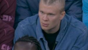 开云体育入口-维京风格哈兰德换新发型，看台观战曼城vs维拉