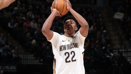 开云体育移动版-大半个赛季一点进步都没有，鹈鹕需要调整对内线新秀的培养方式？